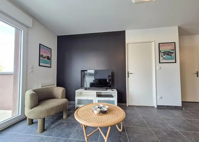 Apartment Le Clos Fontaine By Interhome